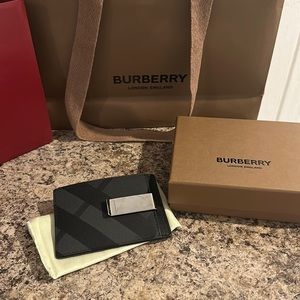 Burberry Card holder Wallet money clip